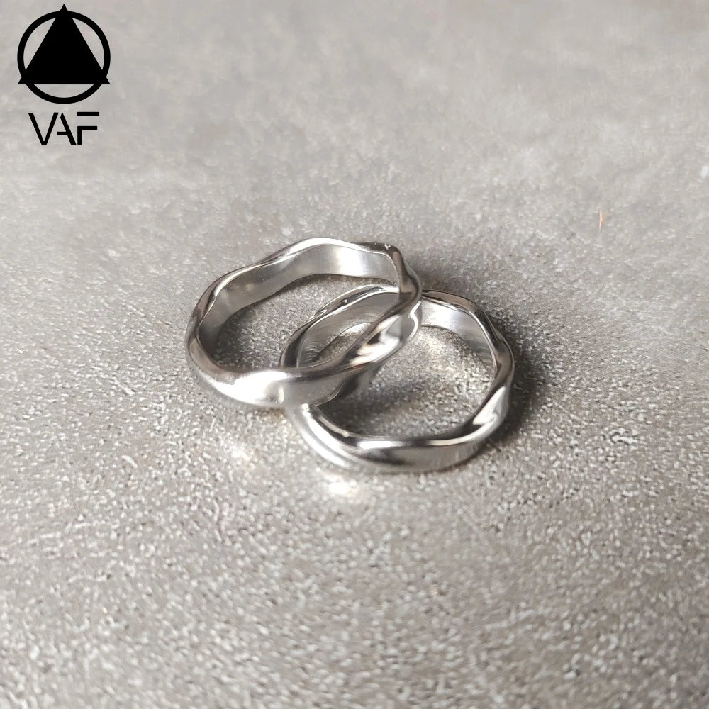 VAF Simple Mobius Ring Internal and External Polished Smooth Stainless Steel Ring Men's Single Ring Einfacher