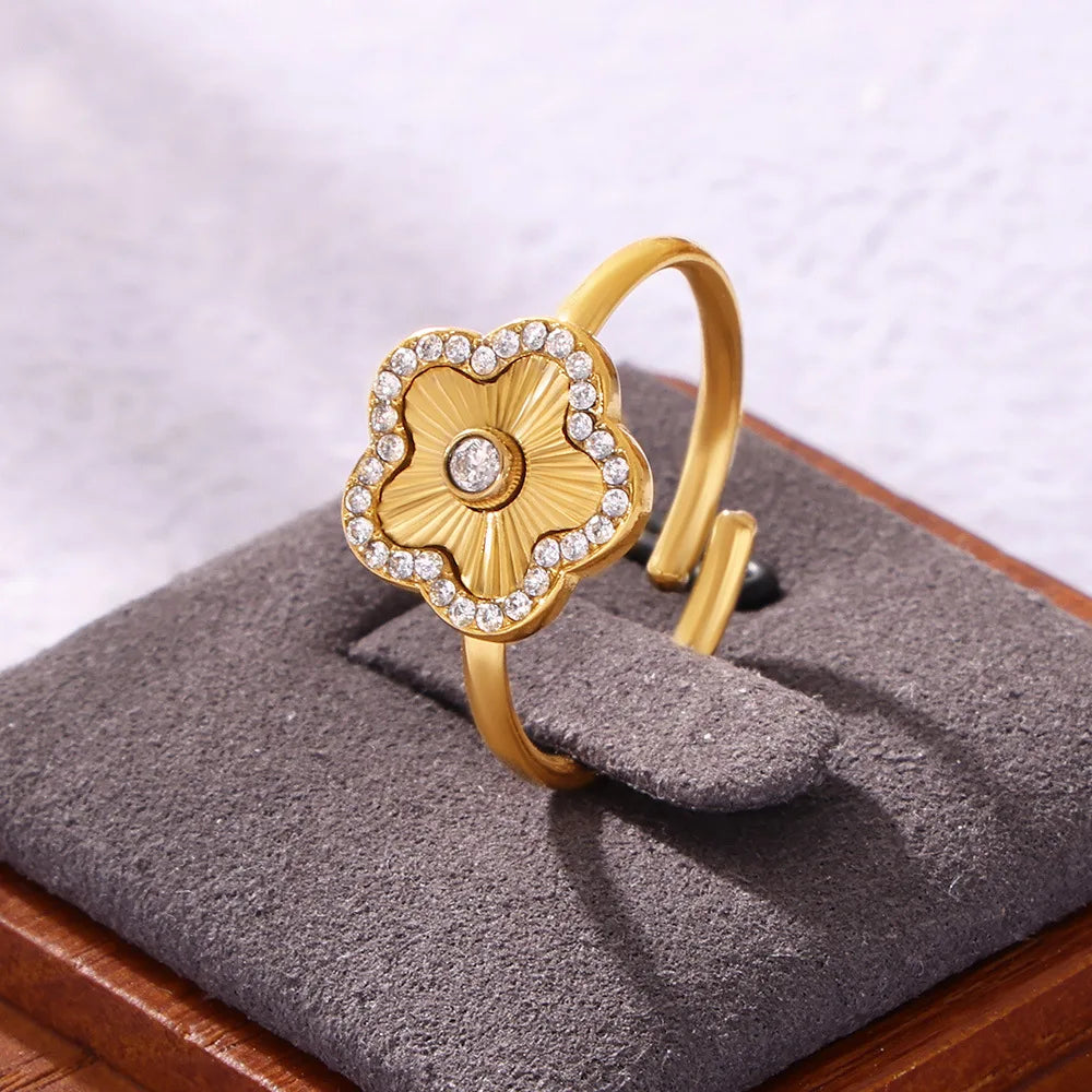 Minimalist Stainless Steel PVD Plating Heart Rings 18k Flowerad Adjustable Zircon Rings for Women Wholesale