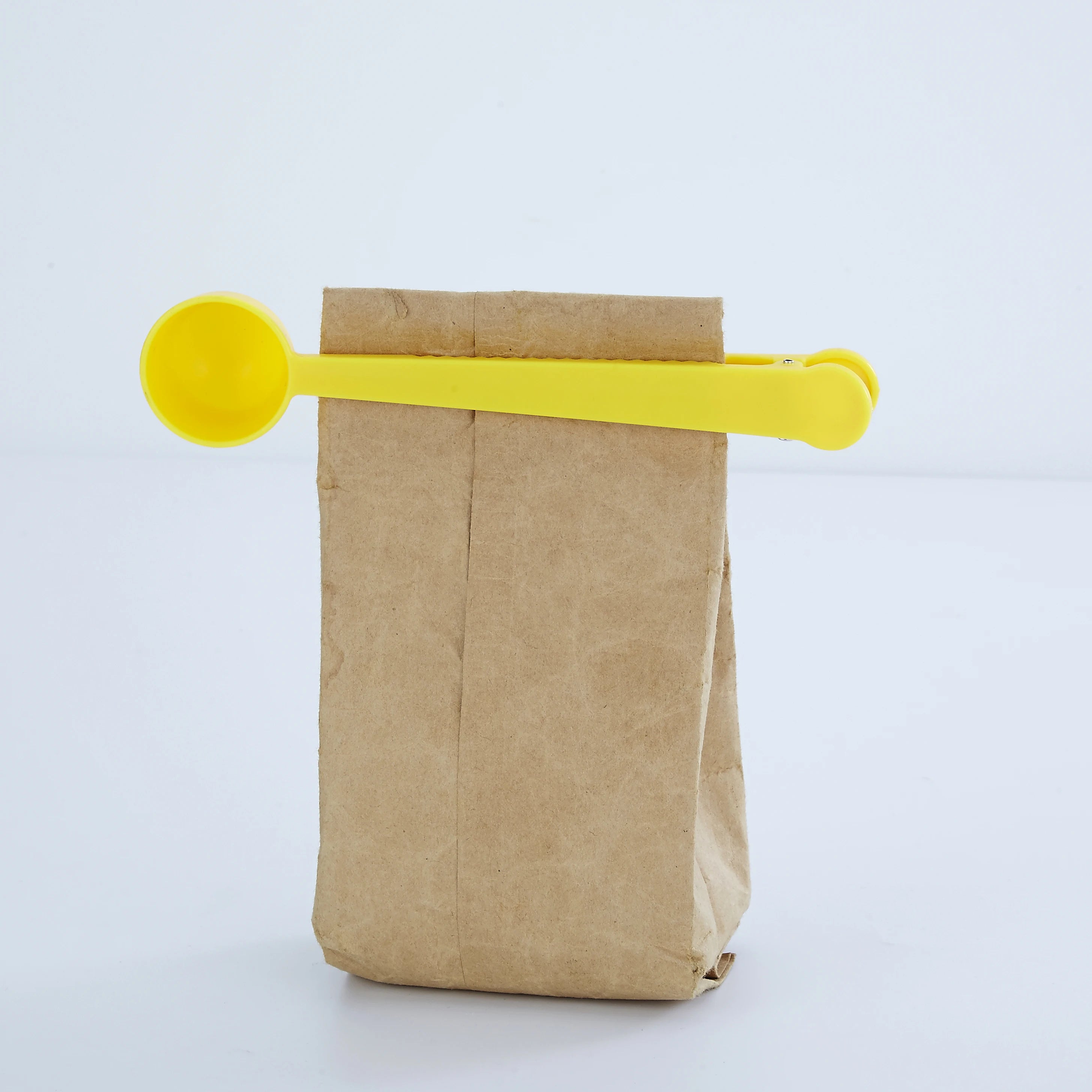 Multifunction 2-in-1 Milk Tea & Coffee Bean Plastic Measuring Spoon Scoop with Bag Clip for Household & Camping Use