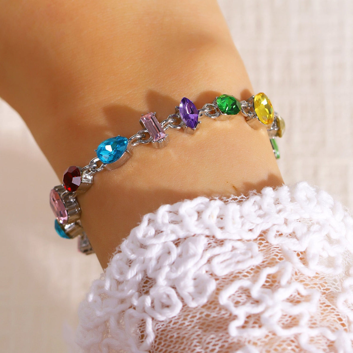 Flashing Candy Exquisitely Subtly Luxurious Niche Sweet Bracelet - 02 White K a-1431 MegaBDM