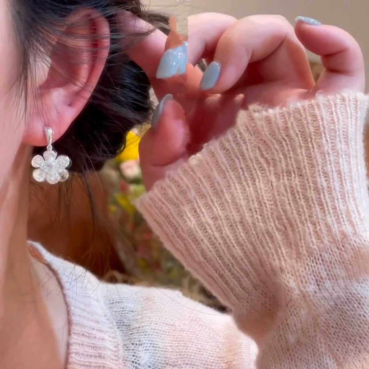 Fresh Sweet Flowers Exquisite Small Fashion Versatile Stud Earrings MegaBDM