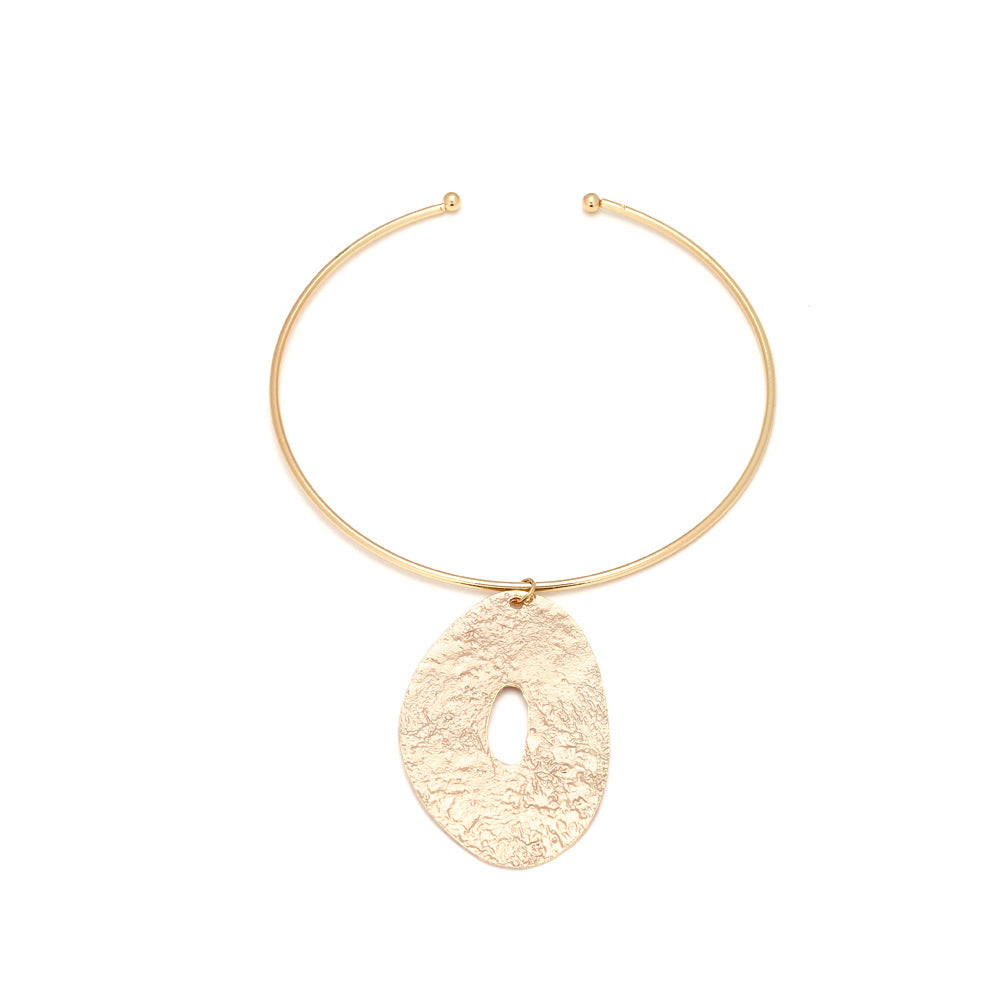 Women's Personality Minimalist Design Alloy Fashion Exaggerated Necklaces - Gold MegaBDM