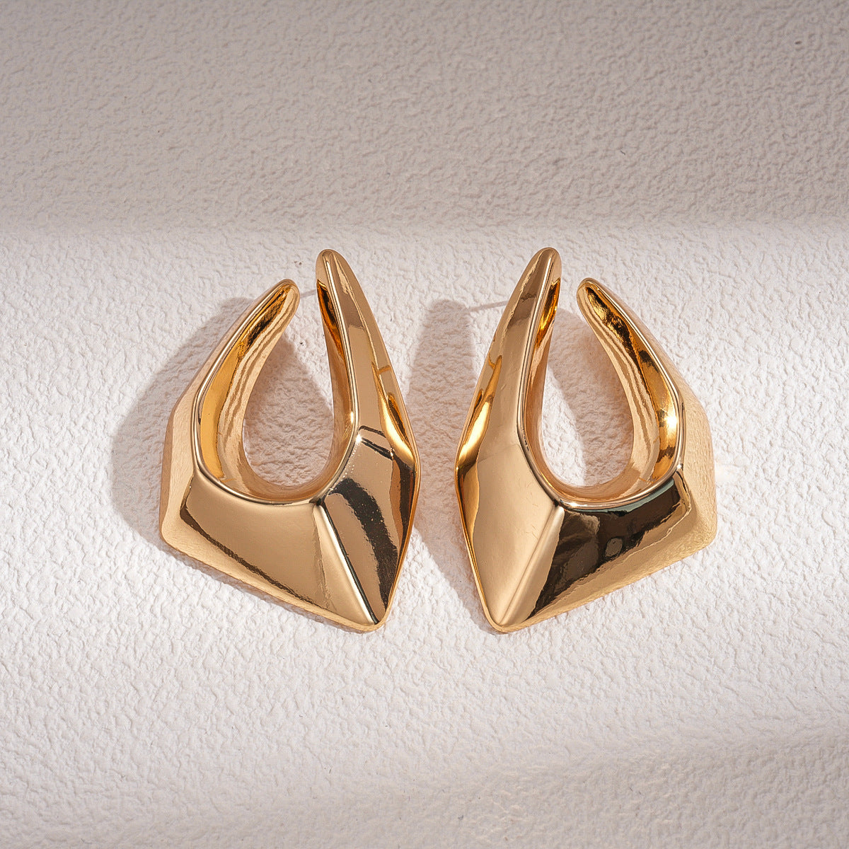 Women's Needle Round Curved Geometric Ear Retro Personalized Temperamental Light Luxury Earrings - 26# Silver Needle-Environmental Protection-Gold MegaBDM