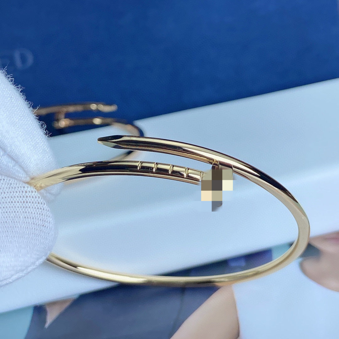 V Gold Classic Fine Elastic Nail Glossy Hollow Bracelets MegaBDM