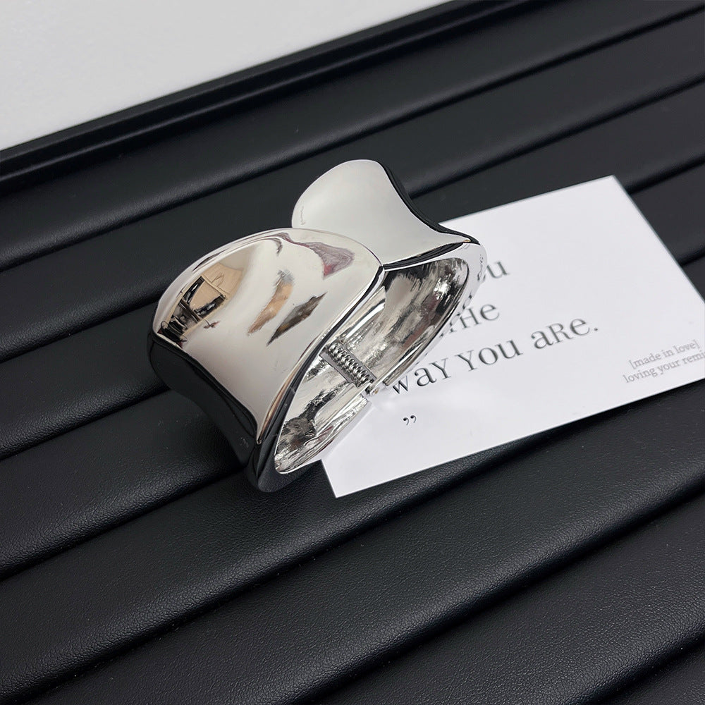 Gold Open Summer Exaggerated Personality Glossy Electroplated Alloy Bracelet - Type B Silver MegaBDM