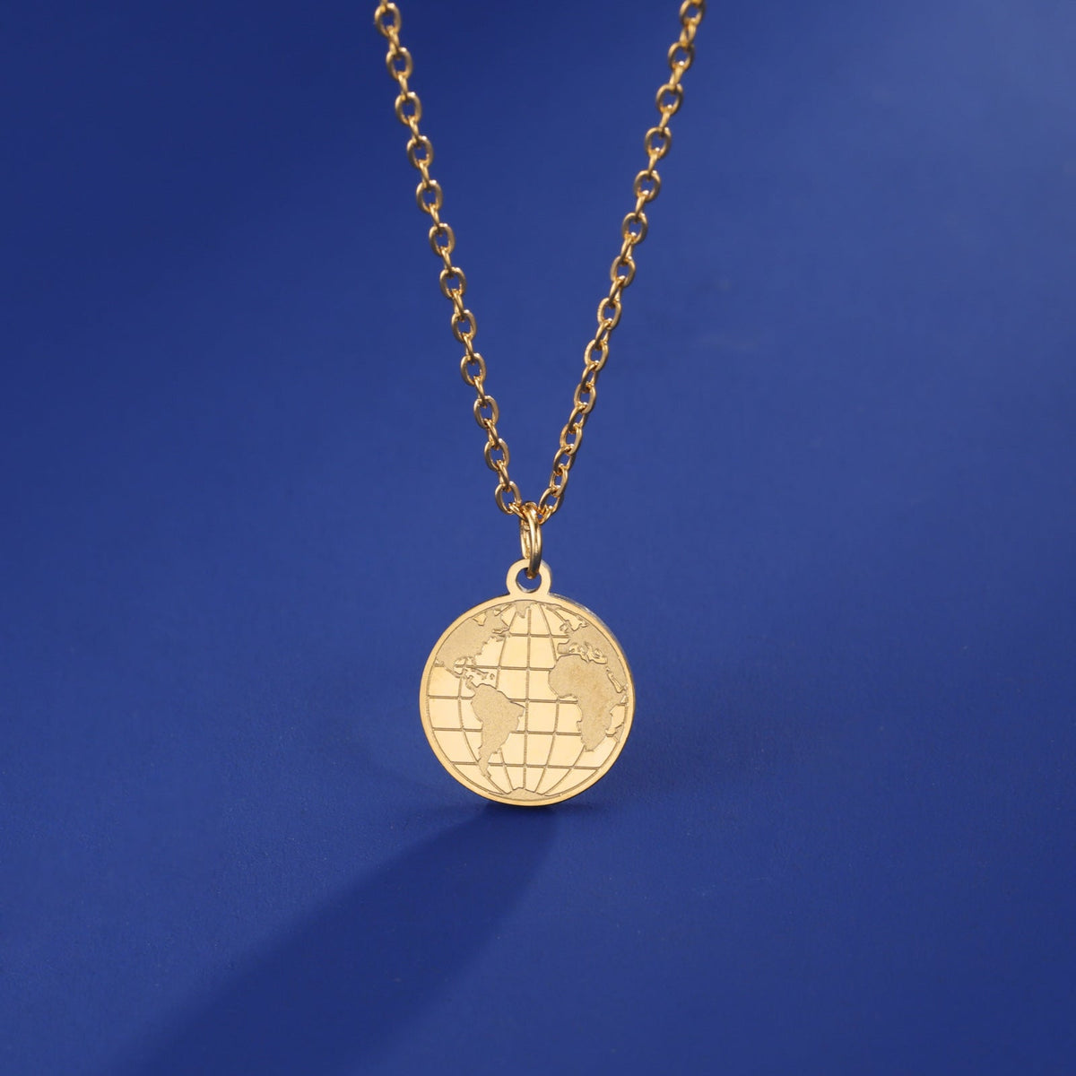 Women's & Men's Round Plate Earth Stainless World Map Pendants MegaBDM