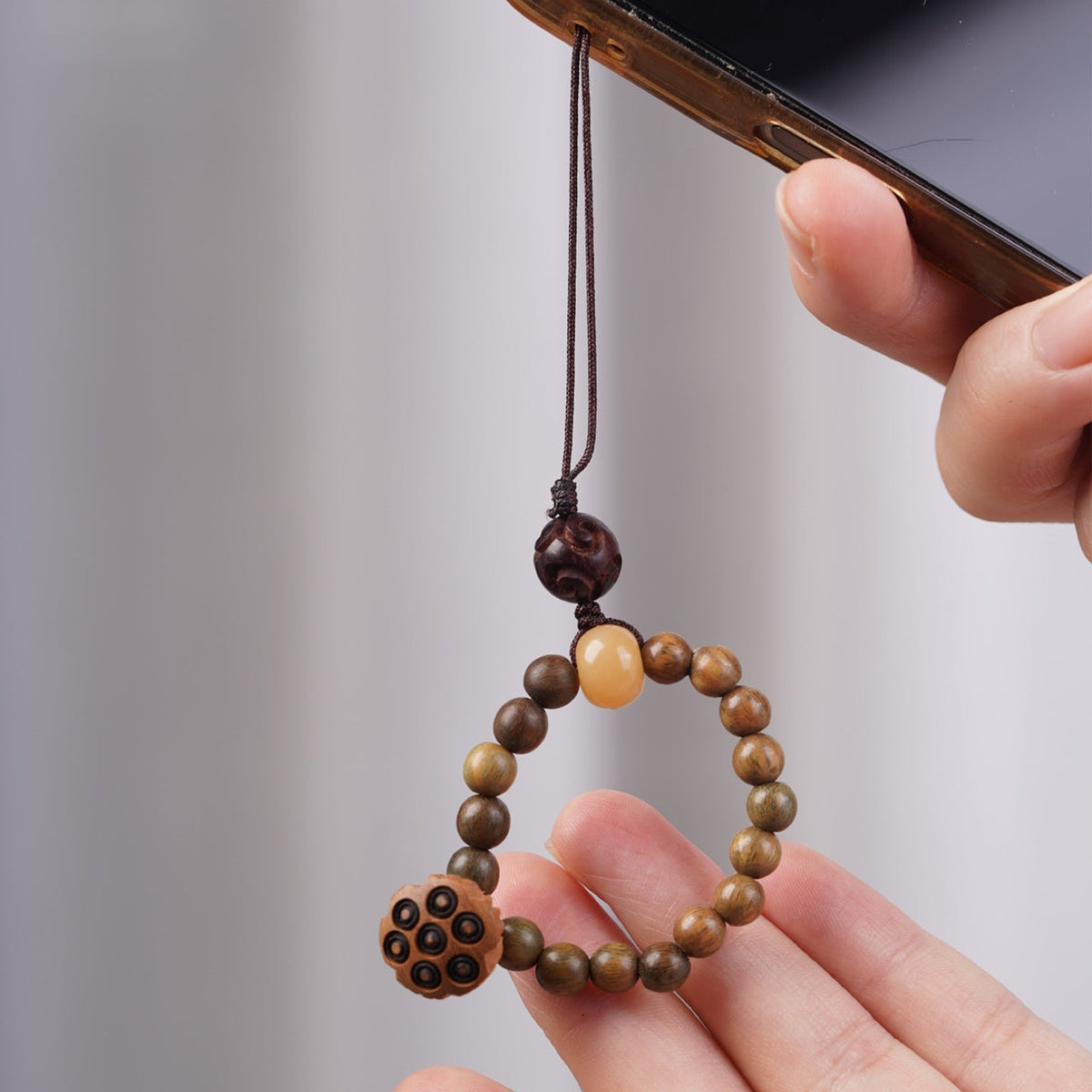 Women's & Men's Natural Green Sandalwood Old Materials Beads Crafts Hand Toy Bracelet - Lotus Seedpod 6mm Mobile Phone Charm MegaBDM