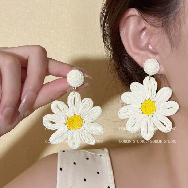 Female Personality Color Handmade Woven Raffia Earrings - H2670 MegaBDM