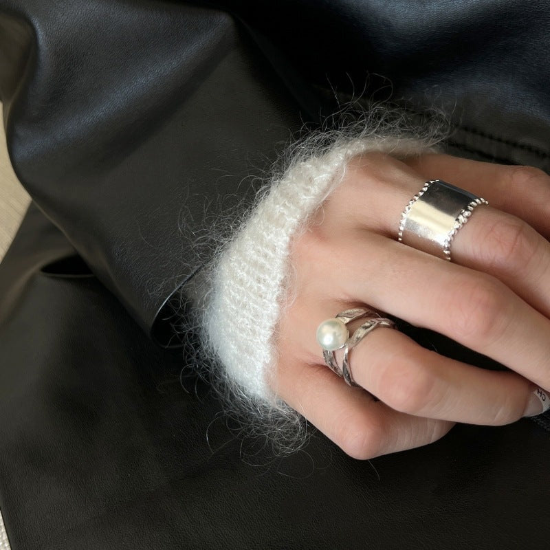Women's Wide-brimmed Geometric Simple Cross Pearl Line Rings MegaBDM