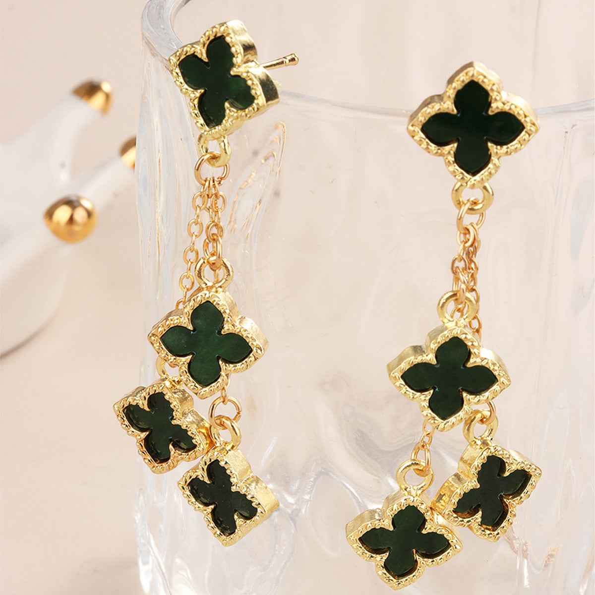 Women's Luxury Four-leaf Clover Alloy Flower Fashion Bracelet - Green MegaBDM