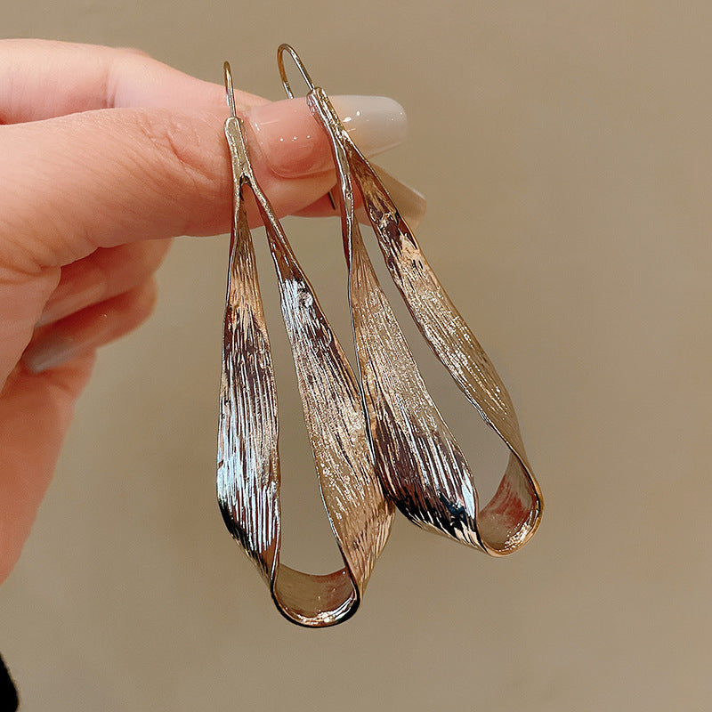 Women's Needle Round Curved Geometric Ear Retro Personalized Temperamental Light Luxury Earrings - 15# Silver Needle-Light Brown Gold MegaBDM