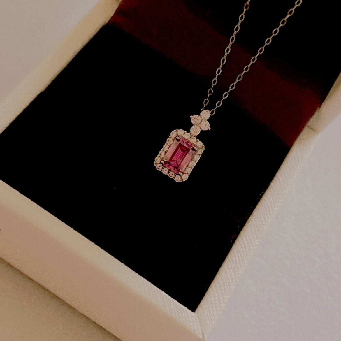 Ice Blue Perfume Bottle Cool Feeling Design Affordable Necklace - Perfume Bottle Pink Diamond Necklace MegaBDM
