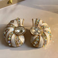 Ancient Golden Snail Drop Glazed Retro Earrings - Pearl White 2.9 * 3.8cm MegaBDM