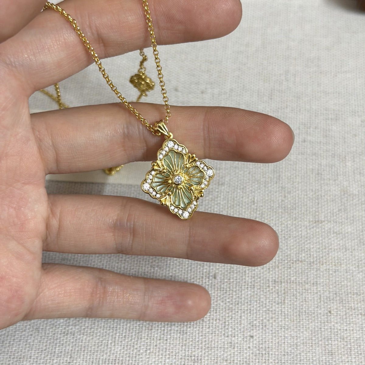 Women's Italian Brushed Cloth Clover Large Fritillary Clavicle Chain High-grade Necklace - XL232 Net Drill Large Mint Green [Gold] MegaBDM