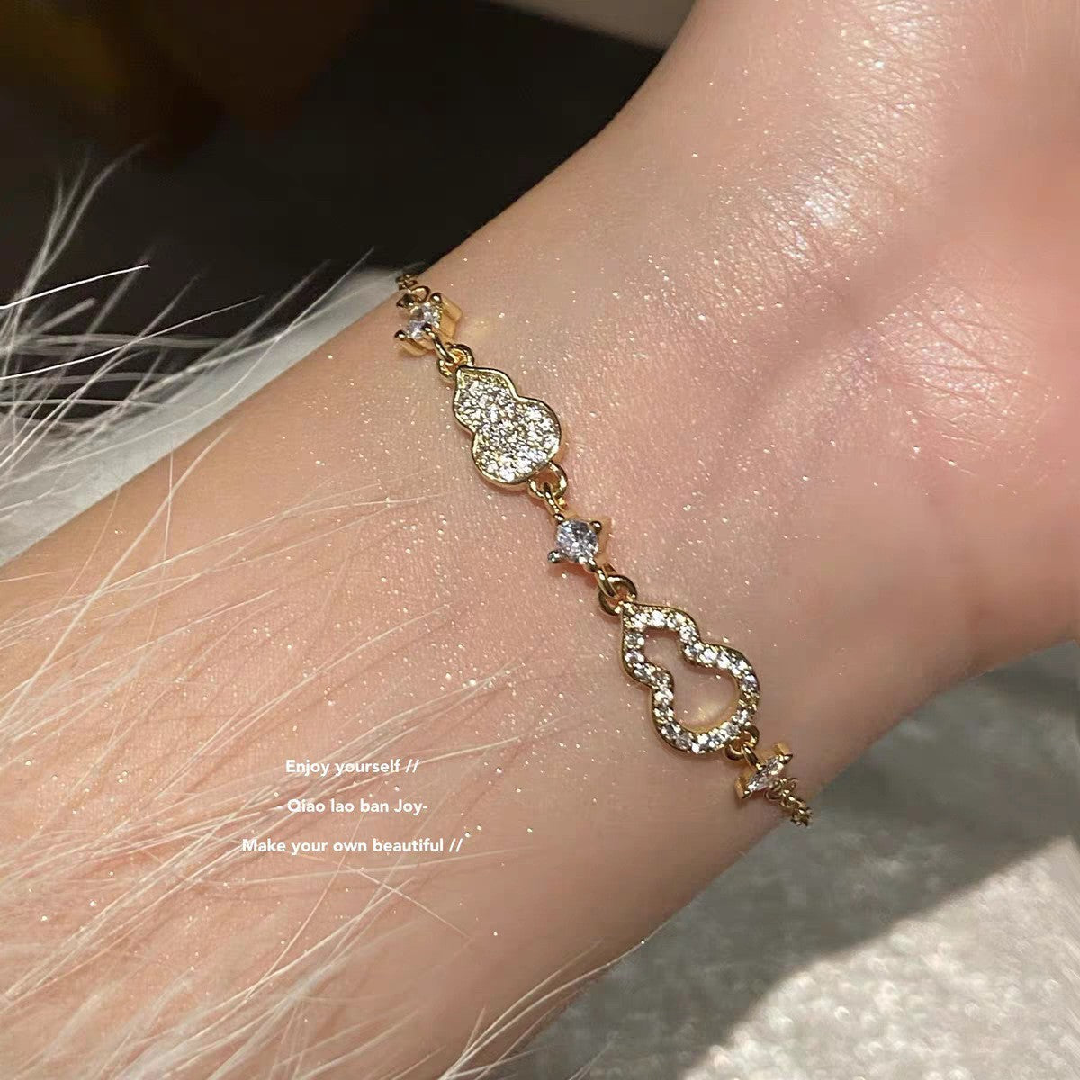 Beautiful Light Luxury High-grade Full Diamond Flash Trendy Temperamental Minority Bracelets - Gold Gourd Bracelet MegaBDM