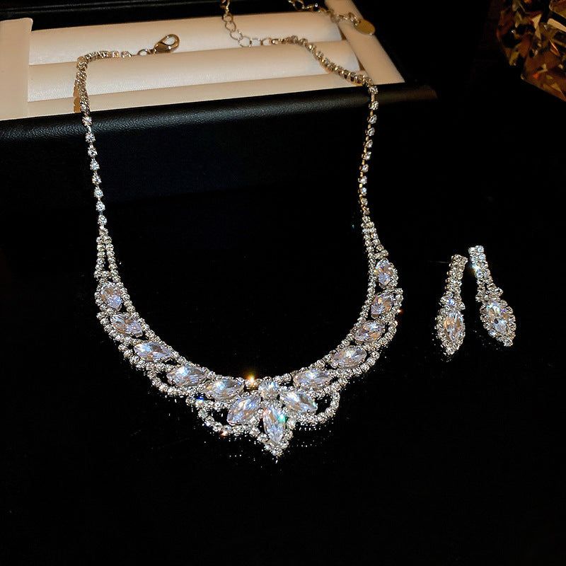 Set Graceful Fashionable High-grade Sweater Chain Light Luxury Cold Necklaces - 1# Necklace-Silver Water Drops (Set of 2) MegaBDM