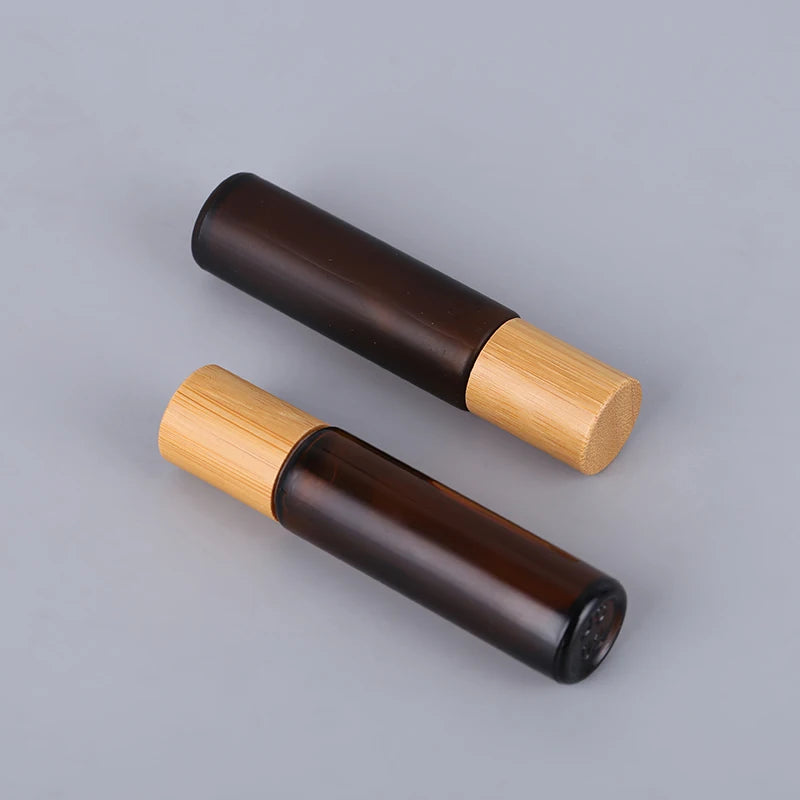 Hot Sale 10ml Clear Glass Roller Bottle with Bamboo Cap Amber Essential Oils Roll on Bottle