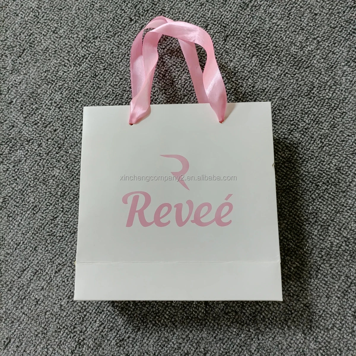 Hot Selling Wholesale Handle Ribbon Paper Shopping Bag with logo Dealer Shopping Paper Bag Shopping Bag Custom logo