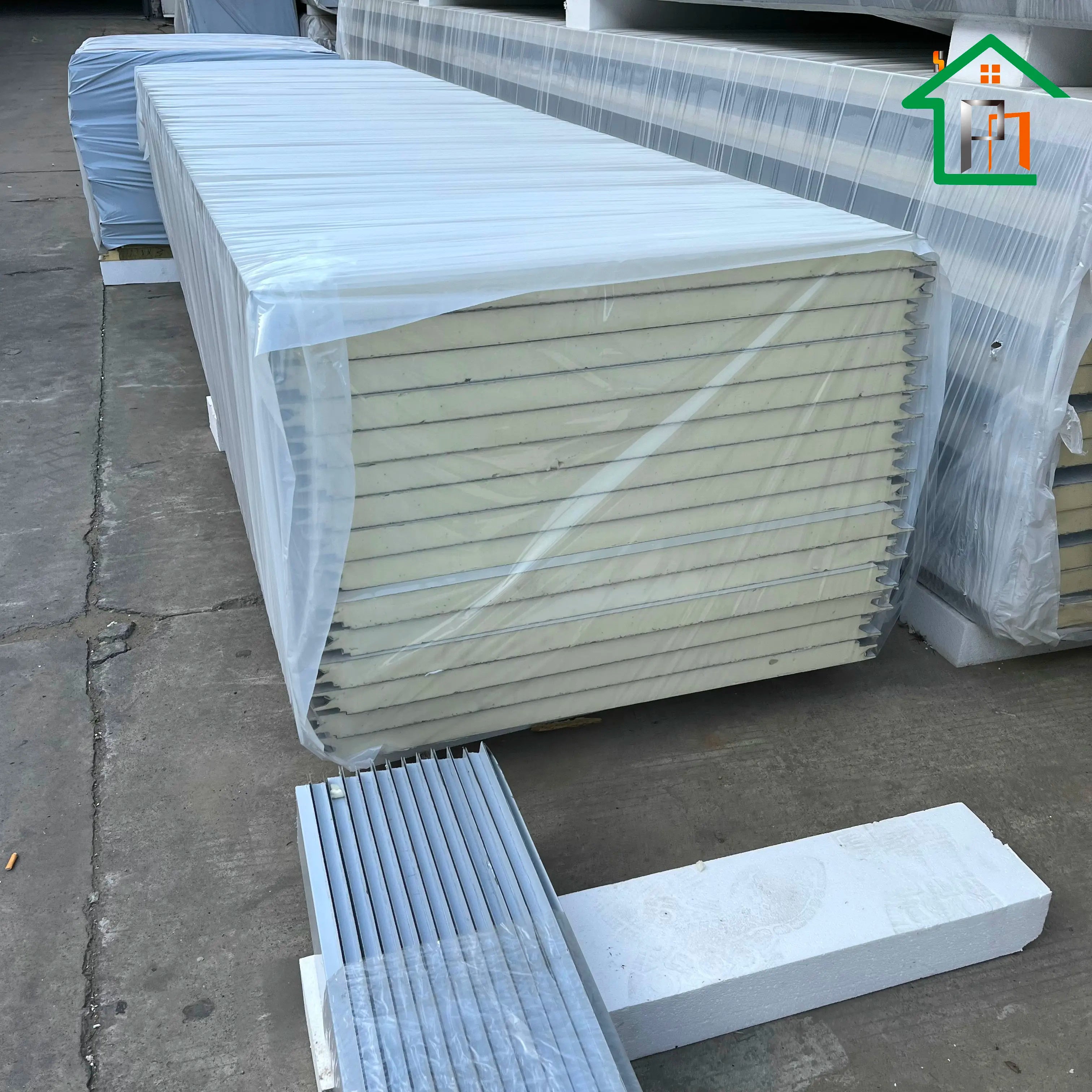 Germany Fireproof PU Sandwich Panel Steel Material for Industrial & Hotel Buildings