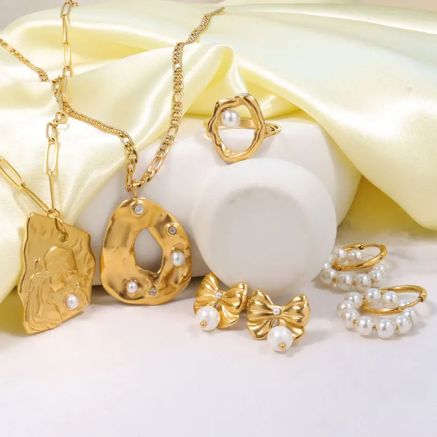 Irregular Lava Hollow Pendant Necklace 18K Gold Plated Minimalist Unique Design Clavicle Chain