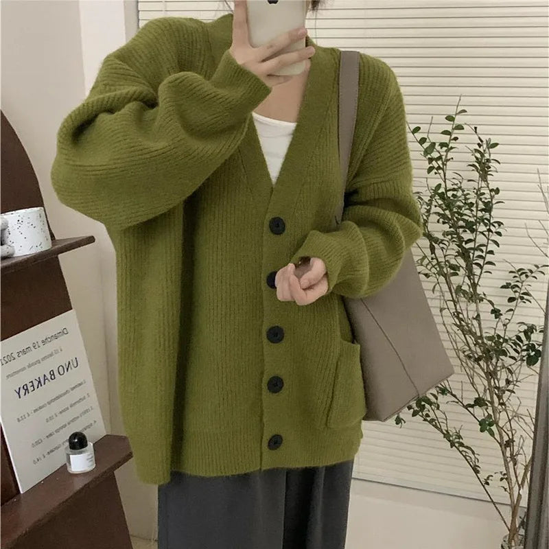 Women's Casual Long-Sleeved V-Neck Sweater New Lazy Wind Cardigan with Front Logo Fall Winter Leisure Loose Knitted Jacket Coat