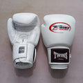 Top Selling Customizable White Leather Sanda Muay Thai Boxing Gloves for MMA Sparring Training with Hook Loop Closure MegaBDM