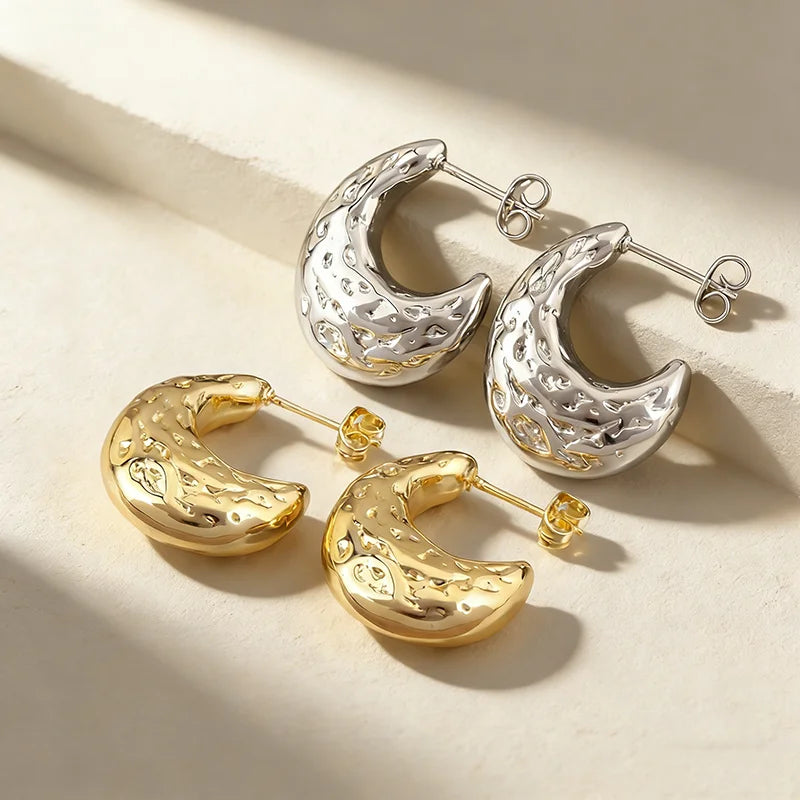 QIKU Gold-Plated Copper Moon Stud Earrings Trendy Daily Jewelry for Women and Men for Gifts