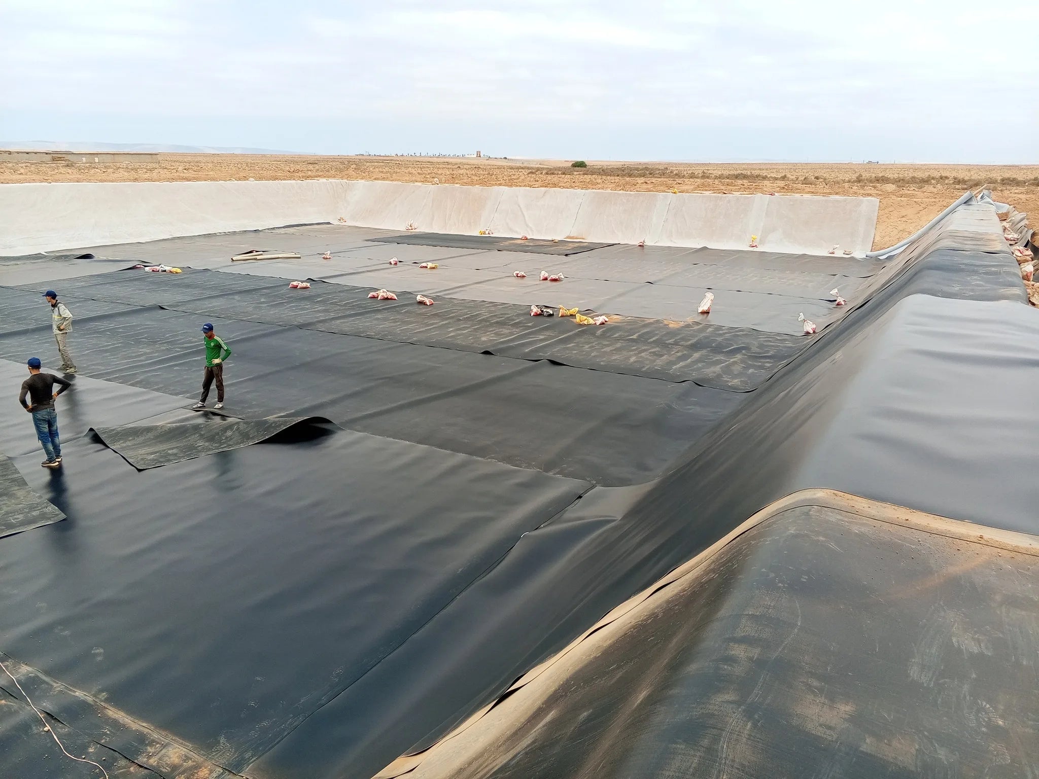 Manufactured Industrial UV-Resistance HDPE Geomembrane High Tensile Strength Eco-Friendly Features for Environmental Protection