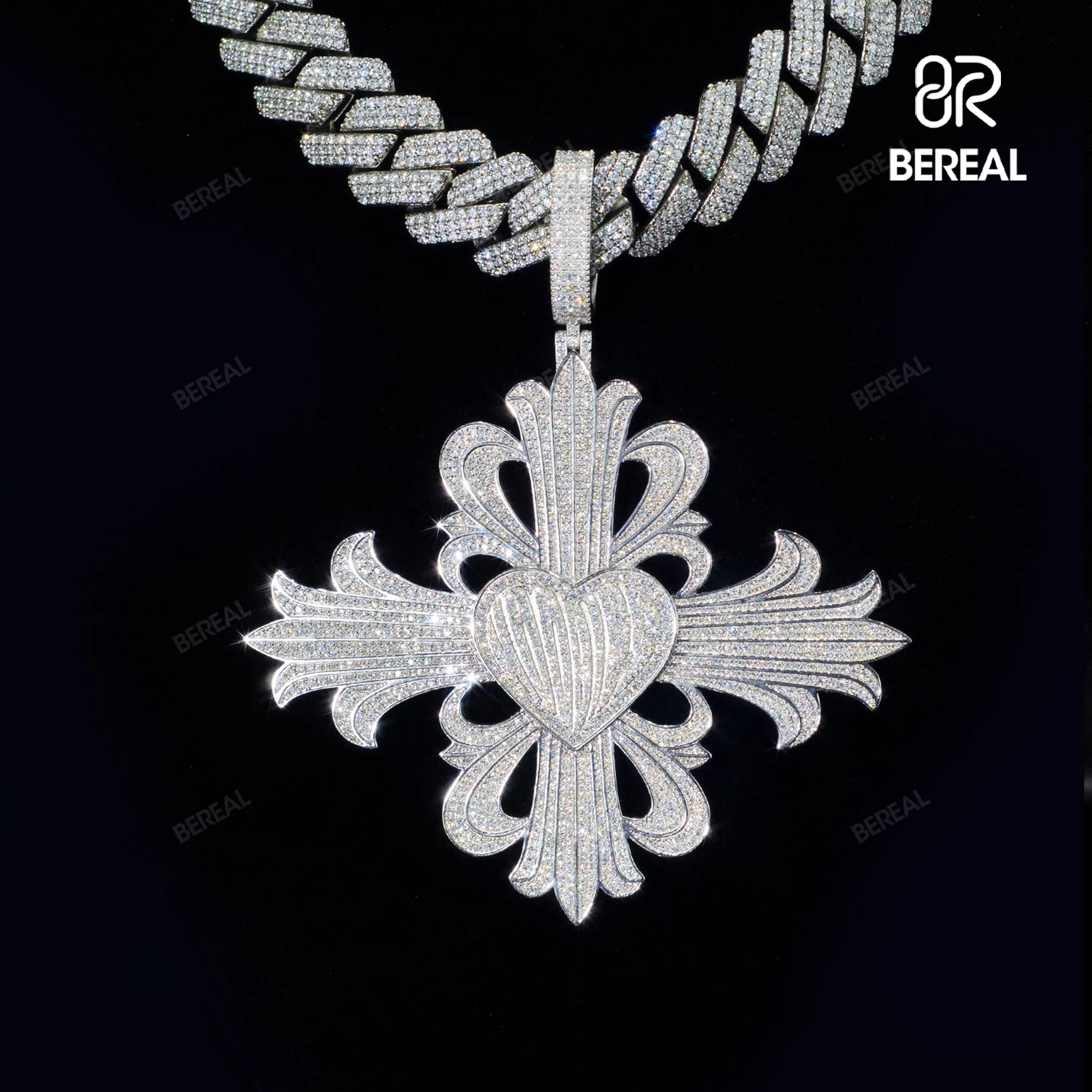 Hip Hop Style Vvs Moissanite Cross Pendant Iced Out Round Brilliant Cut Diamond 925 Silver Fine Pendant Jewelry