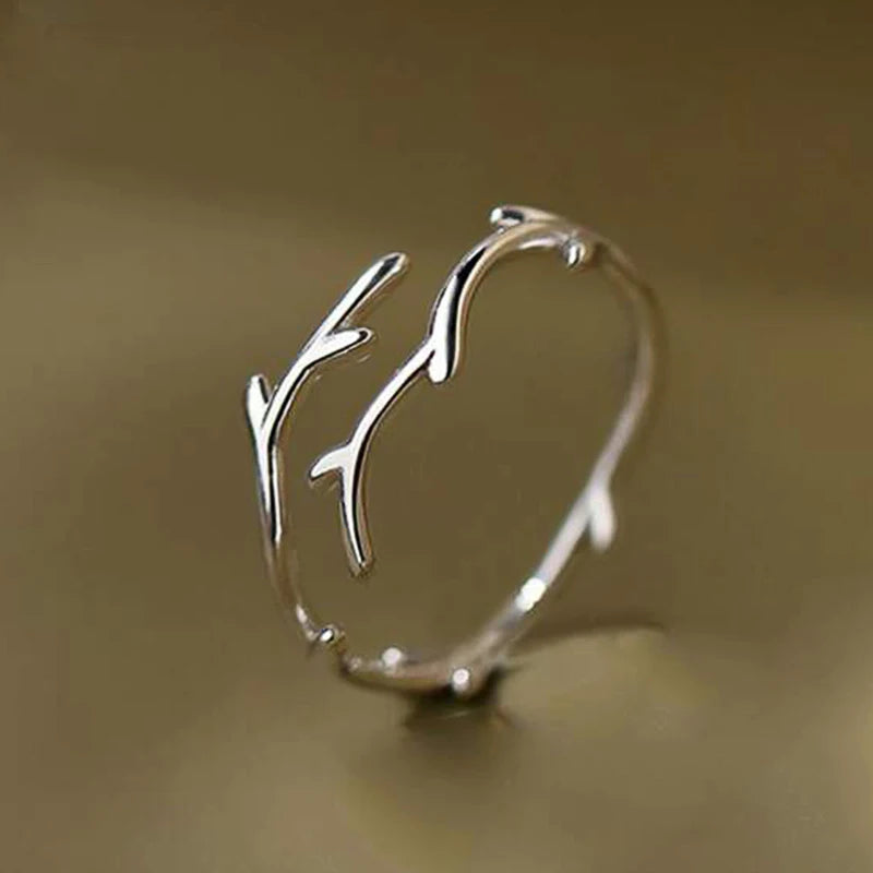 Huitan Fancy Leaf Olive Design Finger Ring for Women Metal Silver Color Opening Rings Statement Female Accessory Trendy Jewelry