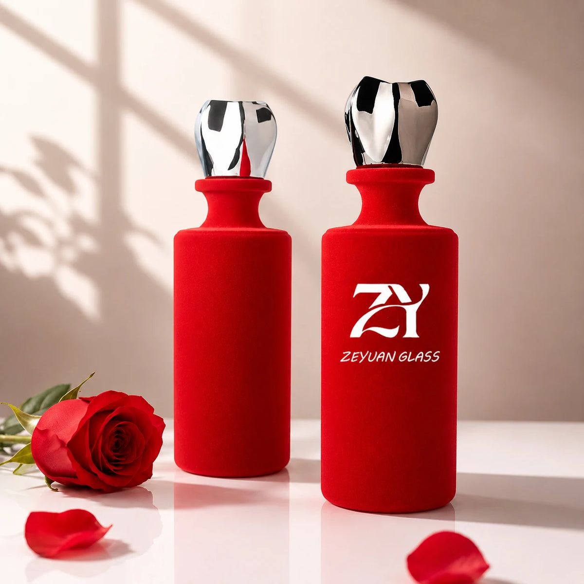 Luxury 100ml Velvet Flocking Glass Perfume Bottle with Zinc Alloy Cap Empty Fragrance Bottle for Premium Perfume Packaging MegaBDM