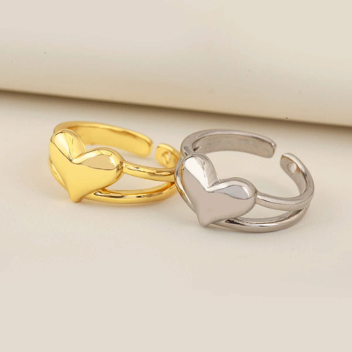 QIKU Couples Adjustable Heart Ring Gold/Silver Plated Copper Wedding Jewelry for Women Men & Romantic Gift for Lovers