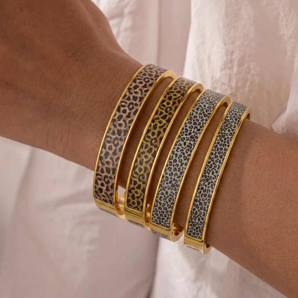Wholesale Custom Fashion PVD Gold Stainless Steel Cheetah Animal Print Enamel Bangle Hinged Bracelet Jewelry Low MOQ MegaBDM