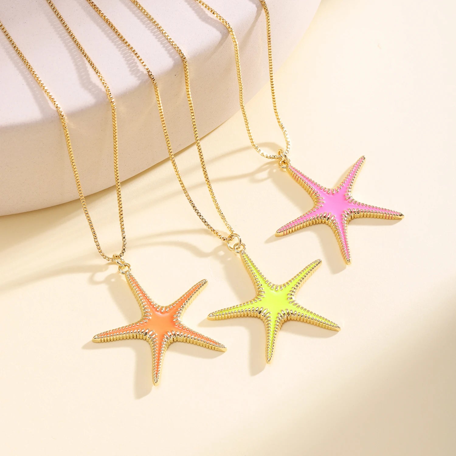 QIKU Dainty Enamel Starfish Pendant Necklace Ocean Series Sea Animal Minimalist Jewelry for Kids