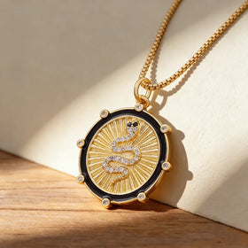 QIKU Round Snake Pattern Pendant Women Necklace Copper Zircon Gold Color Animal Jewelry Unisex Accessories Gift Wholesale Price