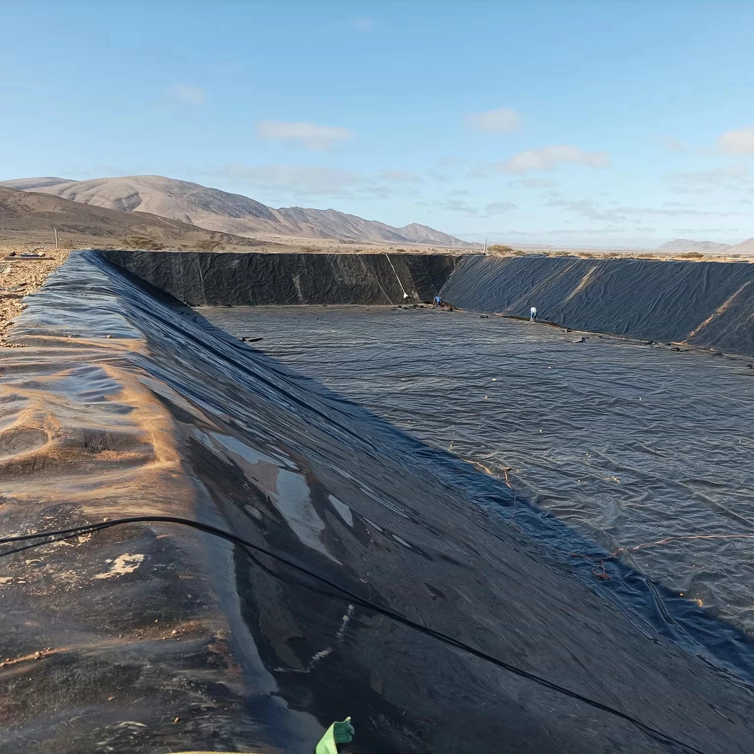 Chemical-resistant 1mm 1.5mm 2mm Hdpe Geo Membrane HDPE Geomembrane Pond Liner LLdpe Geomembrane Dam Fish Farm Pond Liner Price