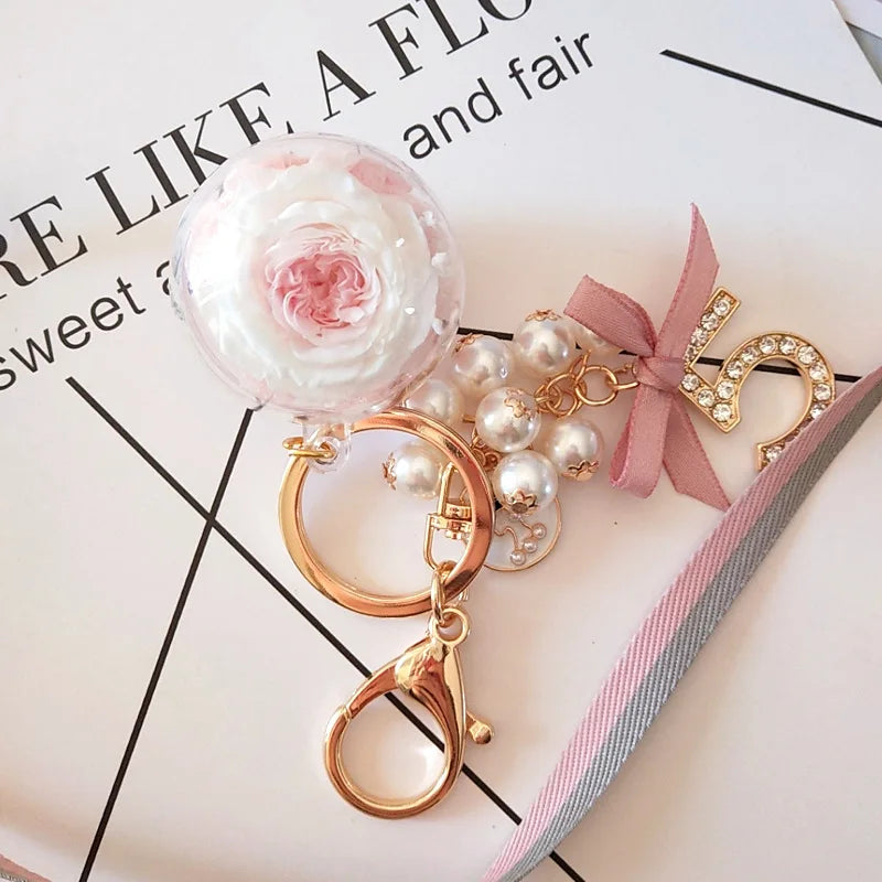 Wholesale Women Bag Accessory Key Chain Gift Preserved Flower Keychain Beautiful Pearl Preserved Rose Flower Key Chain