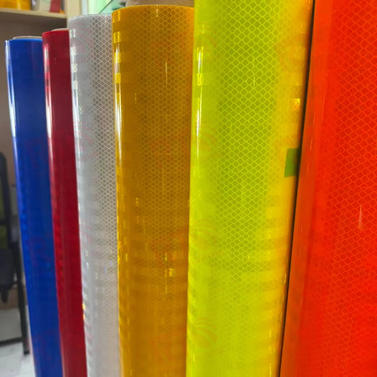 High Intensity Prismatic Retro UV Printable Self Adhesive Warning Sheeting Reflective Vinyl for Road Signs