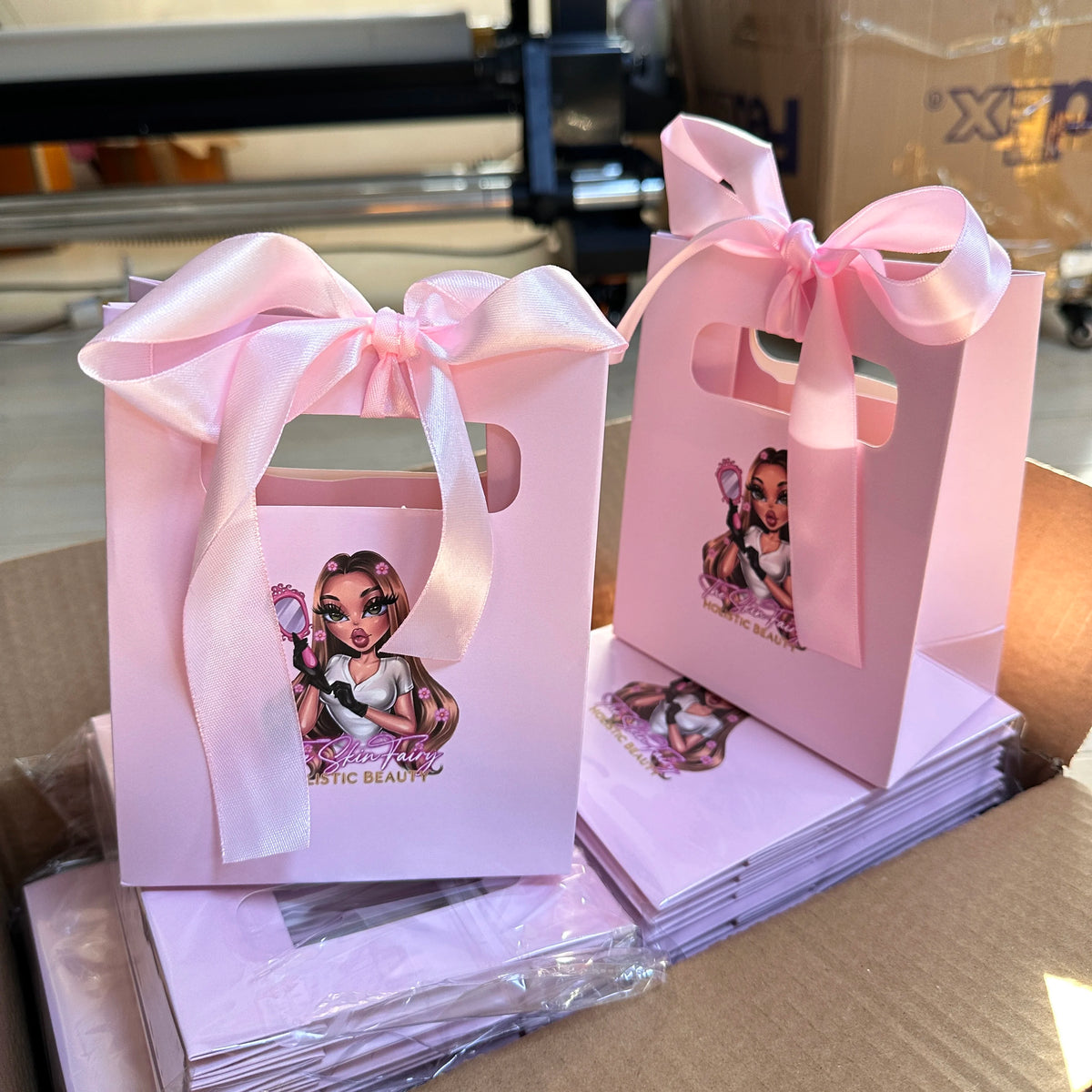 2025 Custom Printed Hard Paper Bag Shopping Paper Bag with Handles Colored Printing Gift Bags MegaBDM