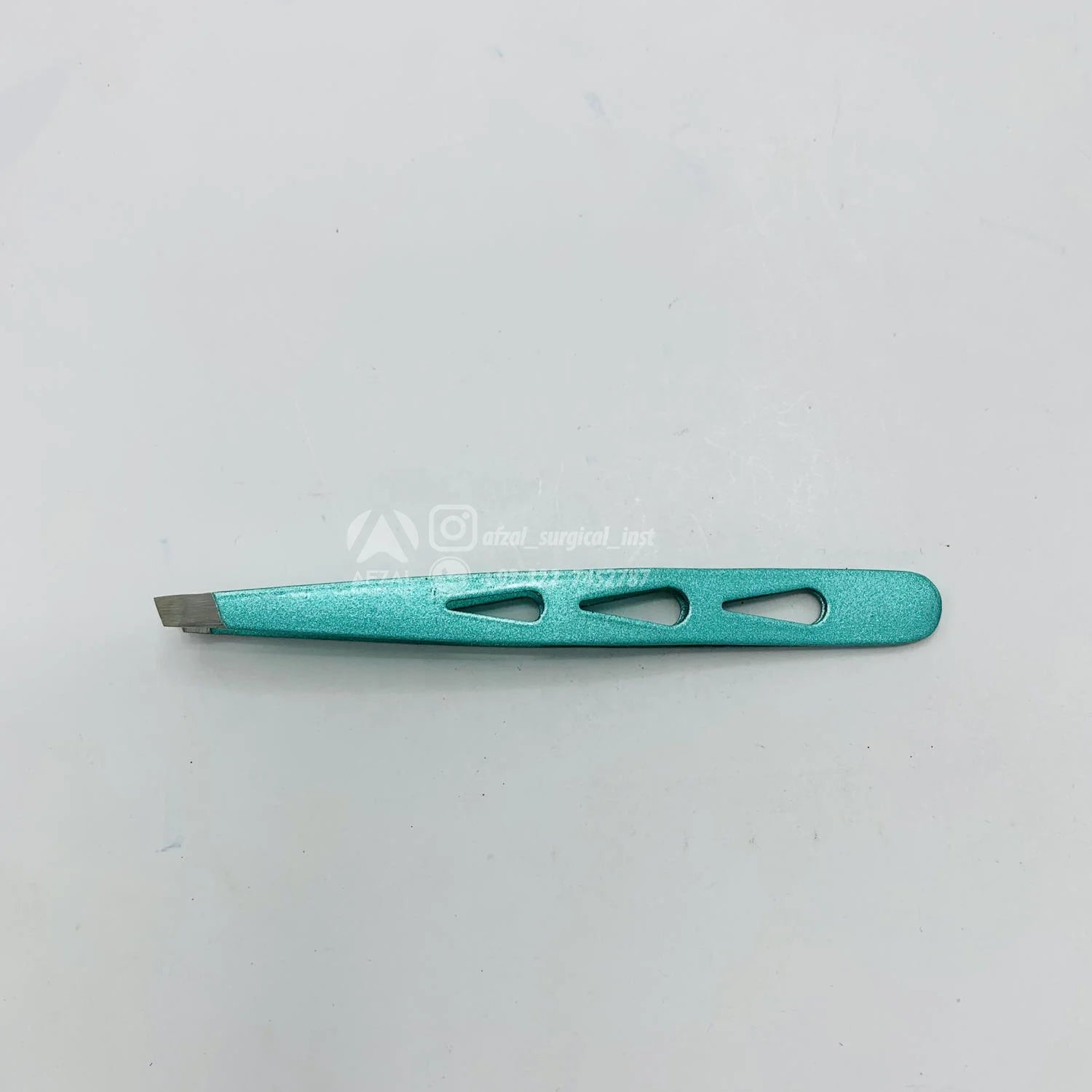 Great Precisson Flat and Slant Pointed Professional Stainless Steel Tweezer for Eyebrow Facial Body Hair Men & Women Custom Logo