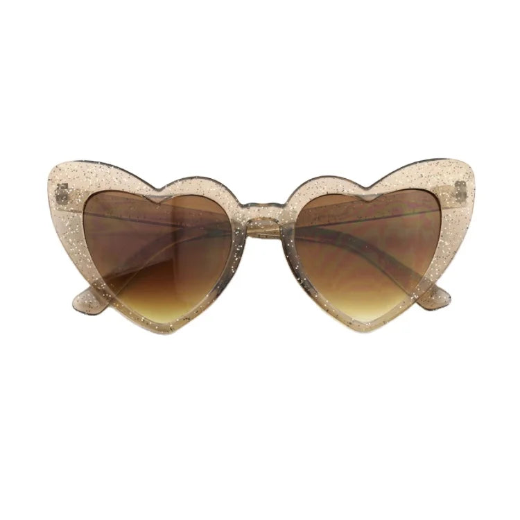 Custom Logo Retro UV400 Heart-Shaped Lightweight Unisex Sunglasses 2025 Arrivals PC Frame Cat Eye with Heart Lens Position