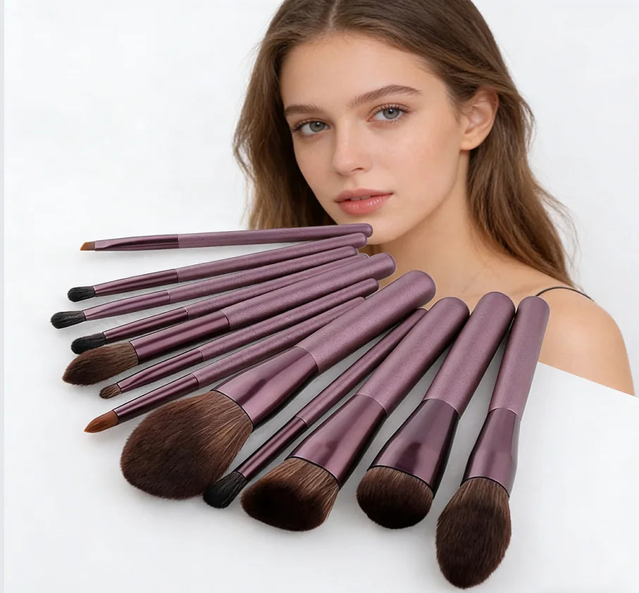 10pcs Professional Cosmetic Brush Set Small Mini Makeup Brushes for Face and Eye Custom Synthetic Hair Wooden Makeup Brushes