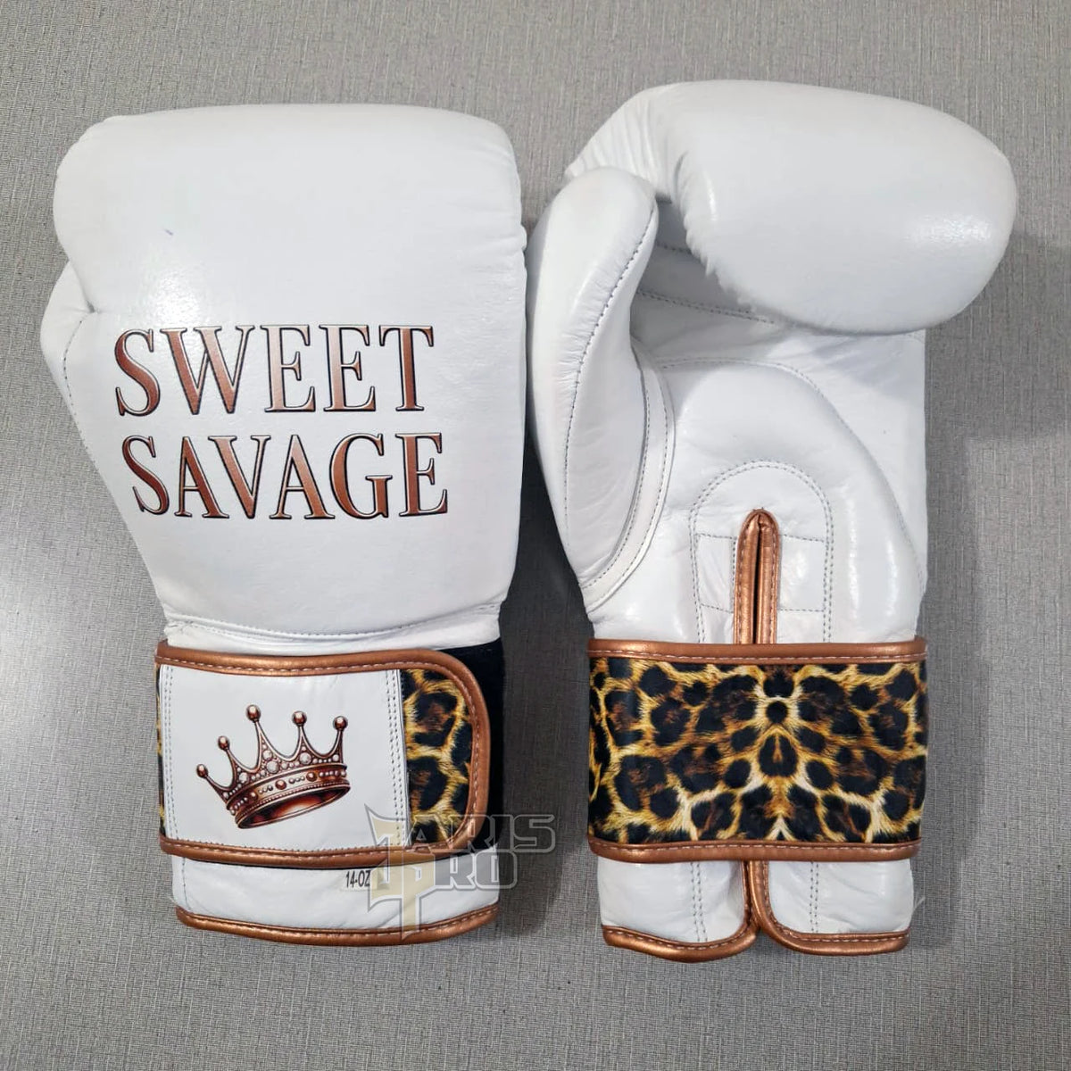 Custom Leather Boxing Gloves 16 oz MMA Training Full Finger Non-Slip Adjustable Wrist Strap Breathable Waterproof Martial Arts MegaBDM