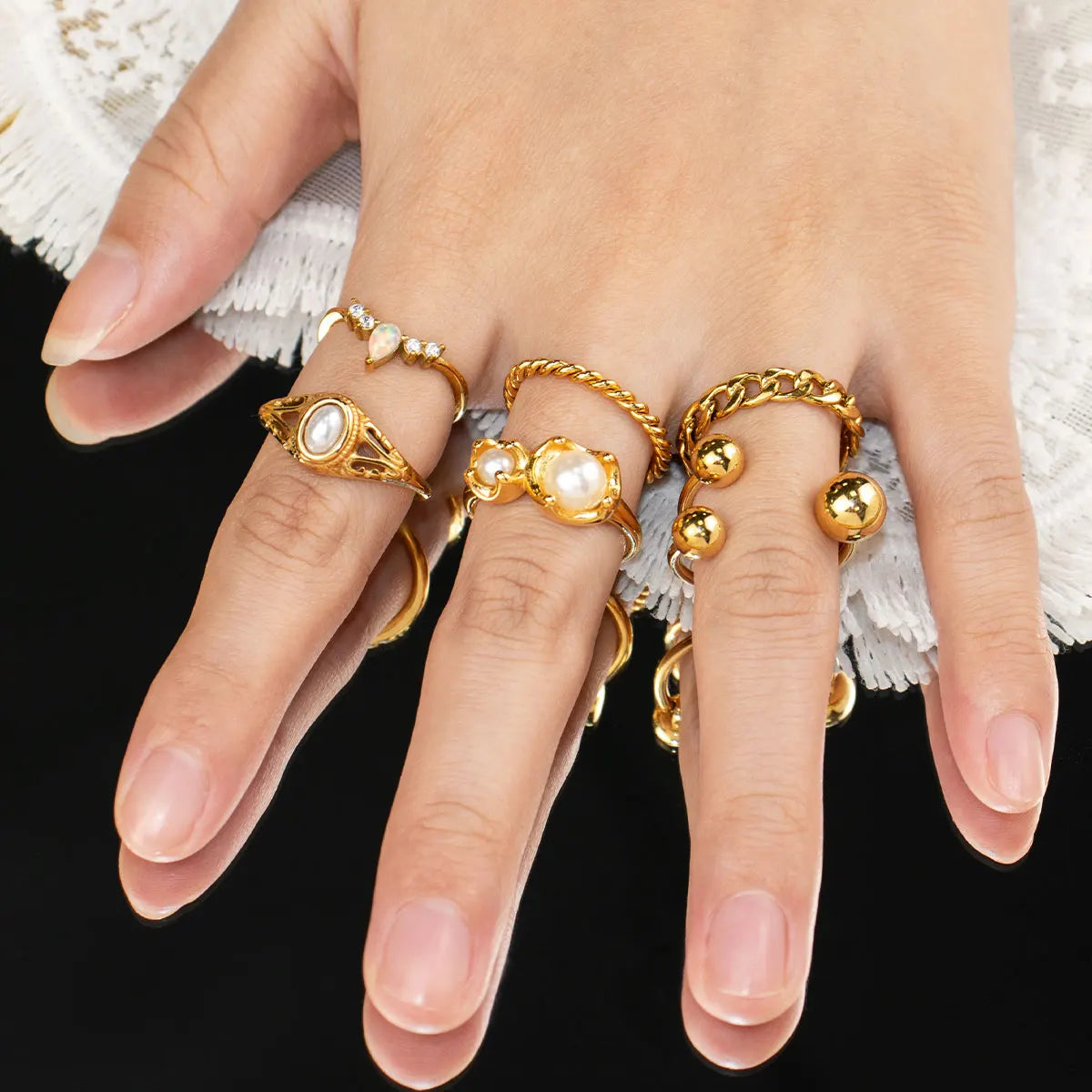Minos Stainless Steel Fashion Gold Plated Closed Design Tarnish Free Flower Bud Pearl Rings Sweet Style Jewelry