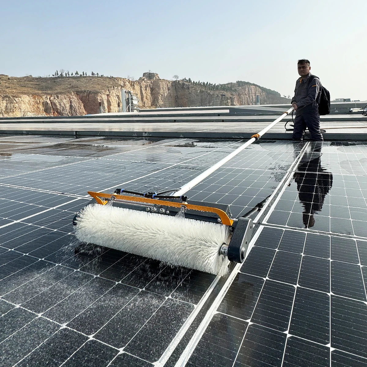 Zhenda Factory AC Power 5.5M   Roller Head  Photovoltaic  Brushless Motor Waterproof Solar Panel Cleaning Brush