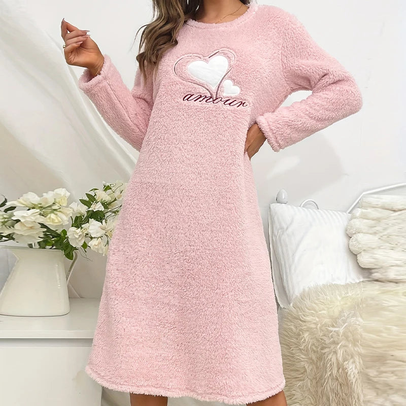 Flannel Pajamas Wholesale Winter Warm Nightgown Cute Fluffy Fleece Night Dresses for Woman Long Sleeve Winter Sleep Pajamas