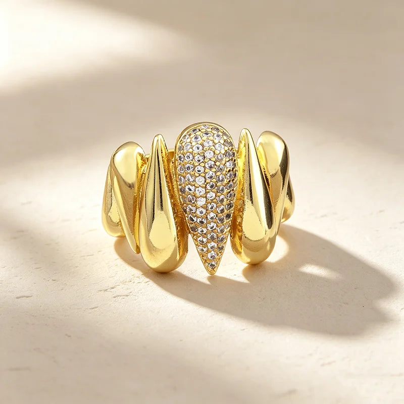 QIKU Punk Design Gold Color Water Drop Shape Crystal Rings Copper Zircon Opening Adjustable Women Finger Jewelry Gift Wholesale