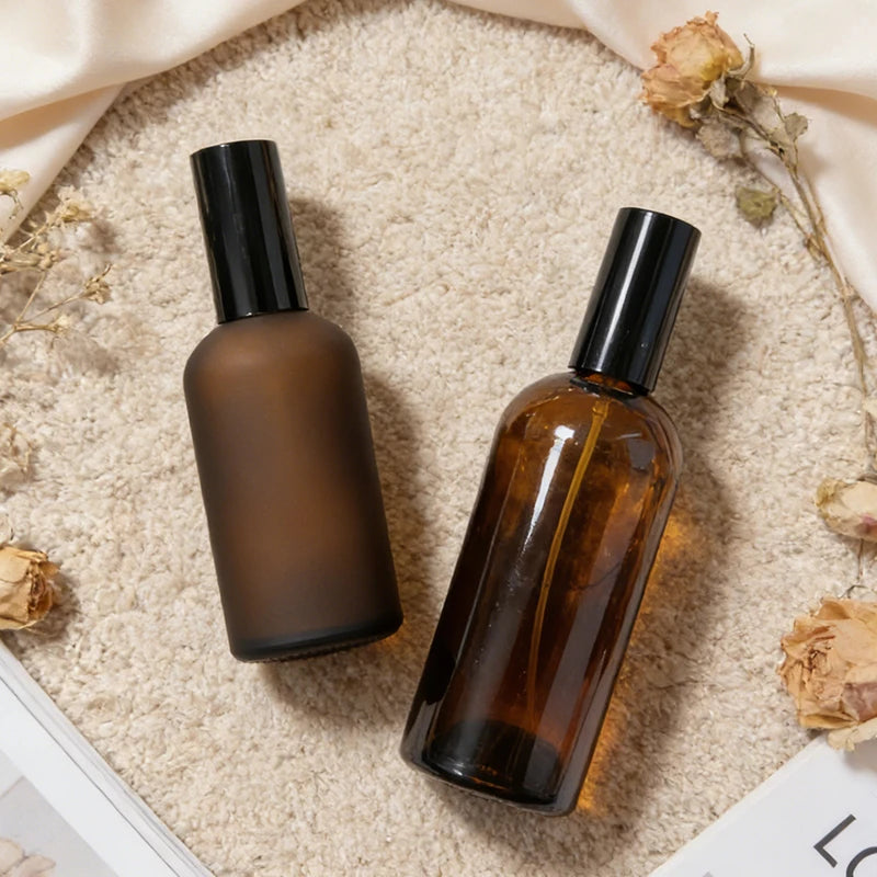 Luxury Refillable Round Amber Clear Cosmetic Packaging Perfume Bottle with Screw Sprayer Pump 30ml 50ml 100ml 200ml MegaBDM