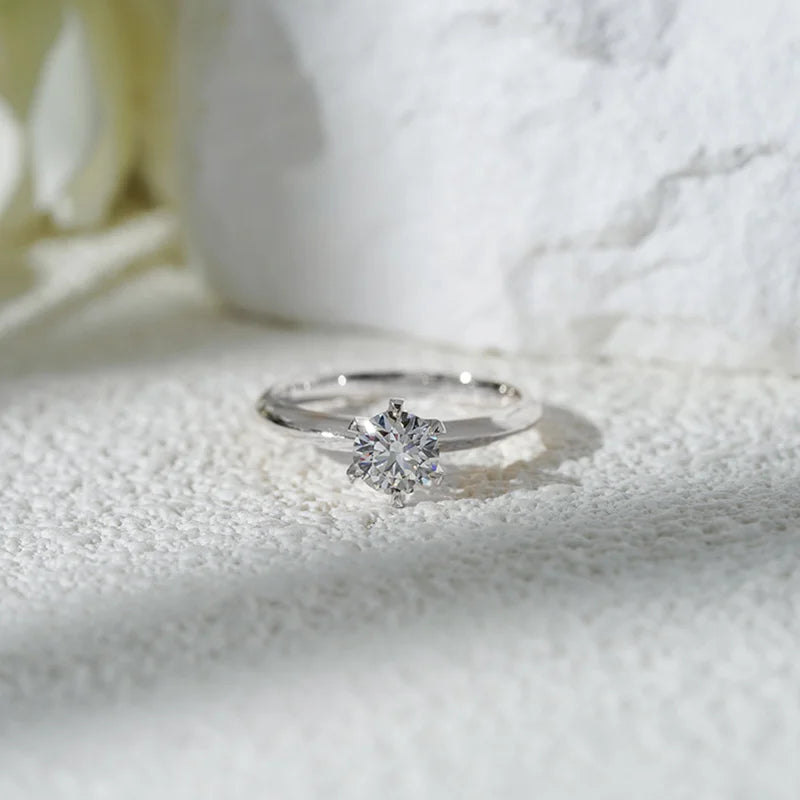 Starsgem Round Cut D VVS Lab Grown Diamond 18K White Gold Engagement Ring