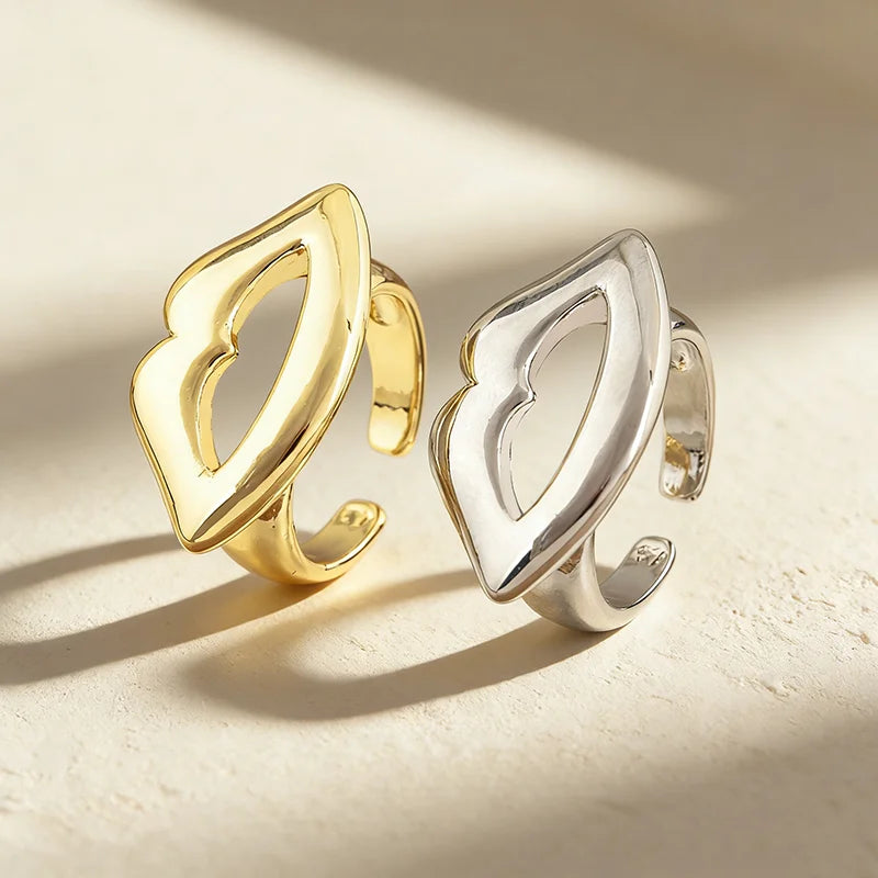 Exaggerated Gold/Silver Plated Copper Lips Rings Hiphop Kiss Lip Lines Opening Adjustable Finger Ring for Women Jewelry